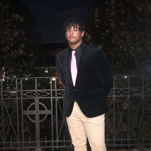 Meet your Posher, Christopher